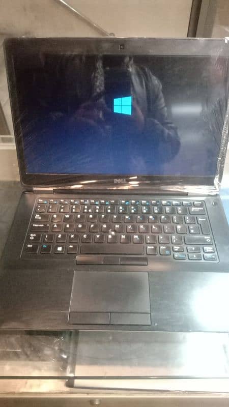 Dell Latitude E5470 Intel core i3 6th generation 0