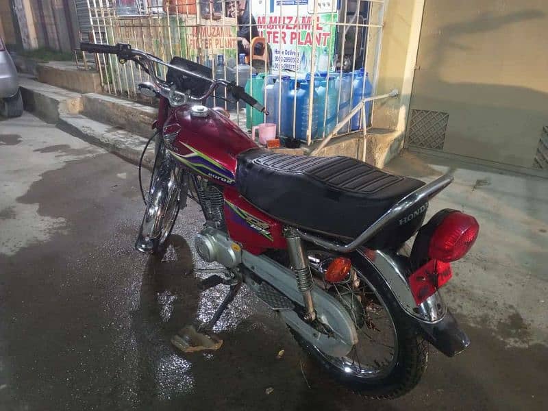 Honda 125 red colour 10/10 0