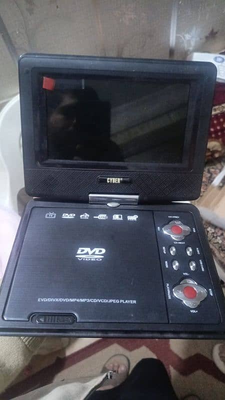 Portable Dvd Player/TV/Radio/Gaming 0