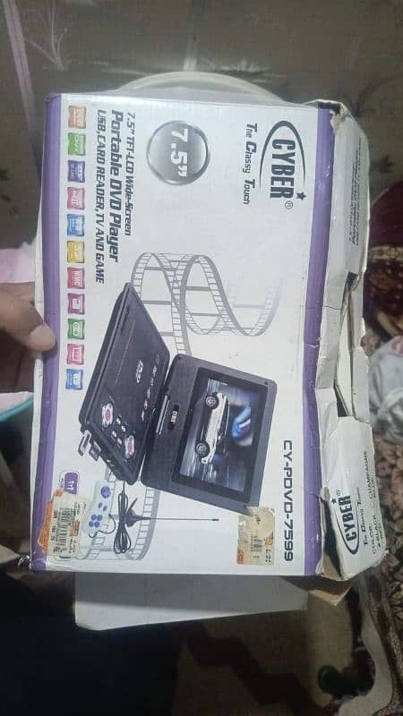 Portable Dvd Player/TV/Radio/Gaming 2