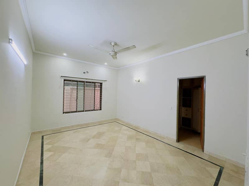 1 Kanal Lower Portion For Rent Available In Valencia Housing Society Lahore 9