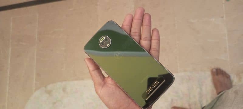 moto z3 1