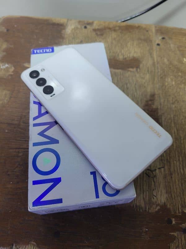 tecno camon 18t 4/128 with box 7