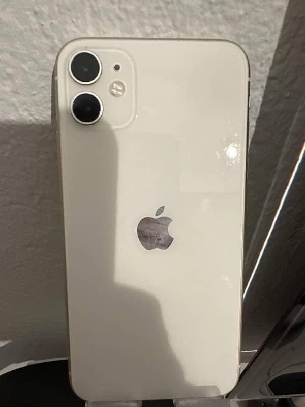 iPhone 11 64Gb non pta no exchange 7