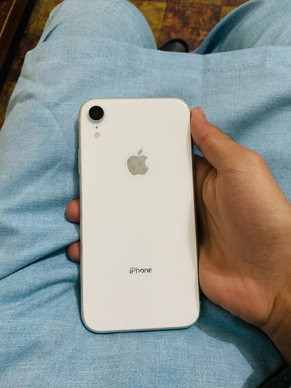 iphone xr 64gb 1