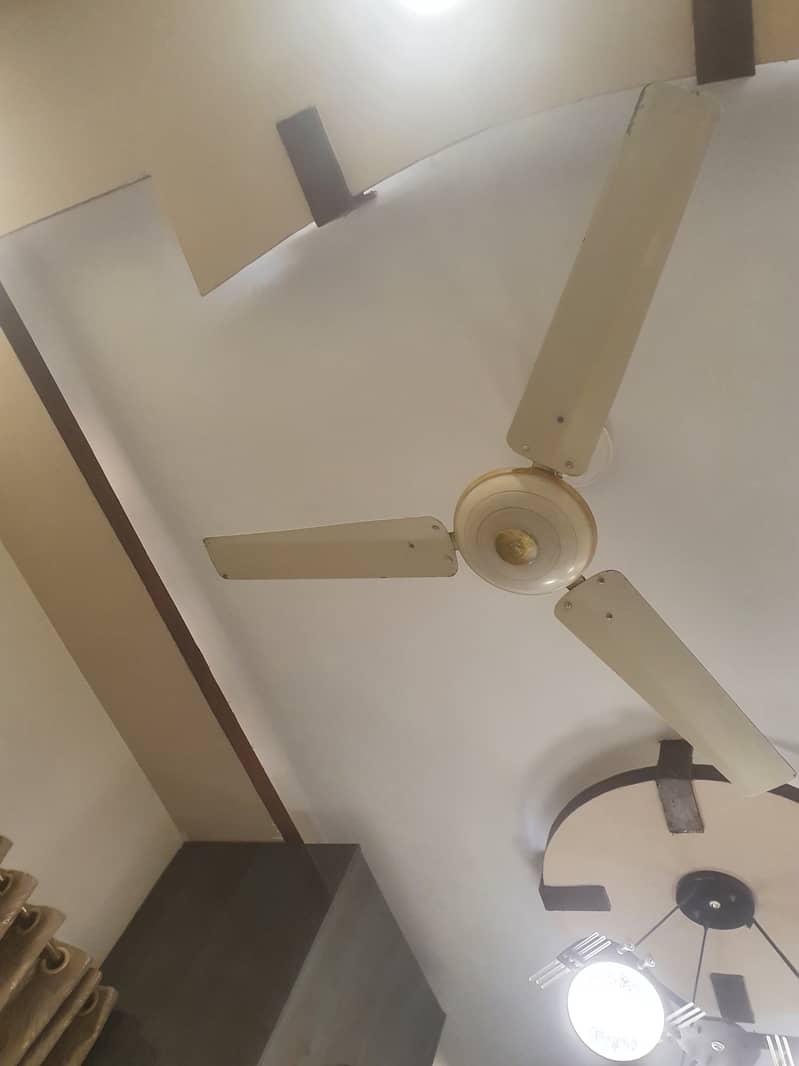 Selling my 3 ceilling fans 5