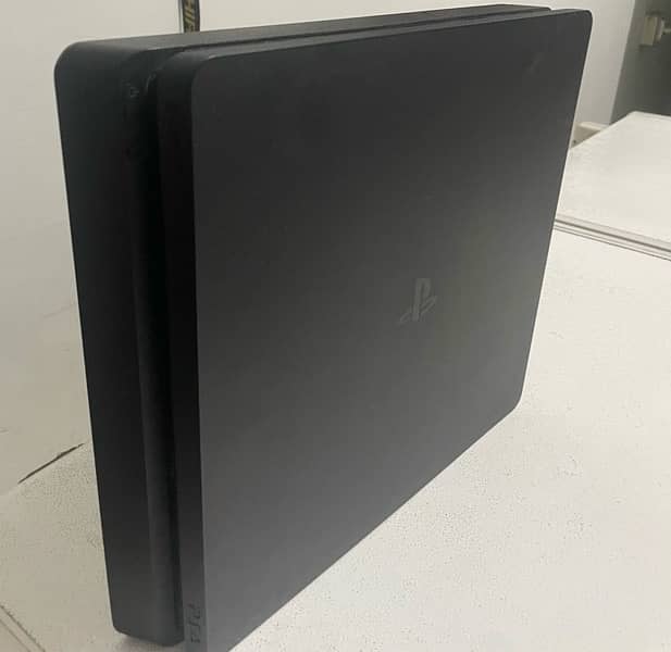 ps4 slim 0