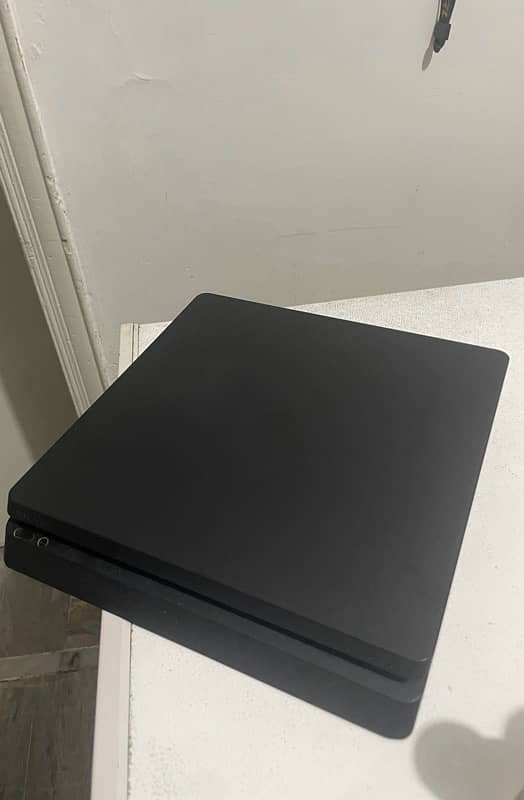 ps4 slim 2