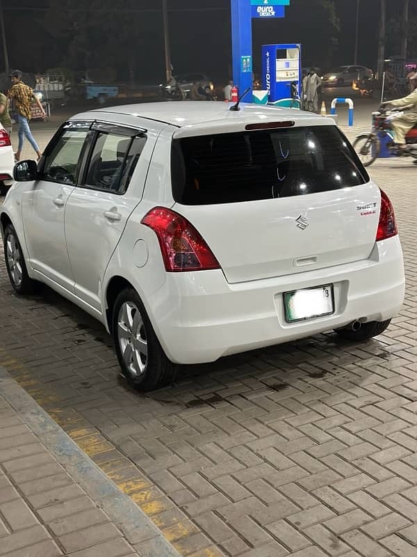 Suzuki Swift Dlx 2018 5