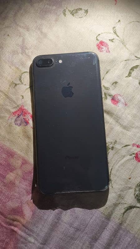 iPhone 8 plus (64gb) 8