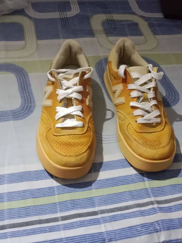 10/10 condition sneakers 4