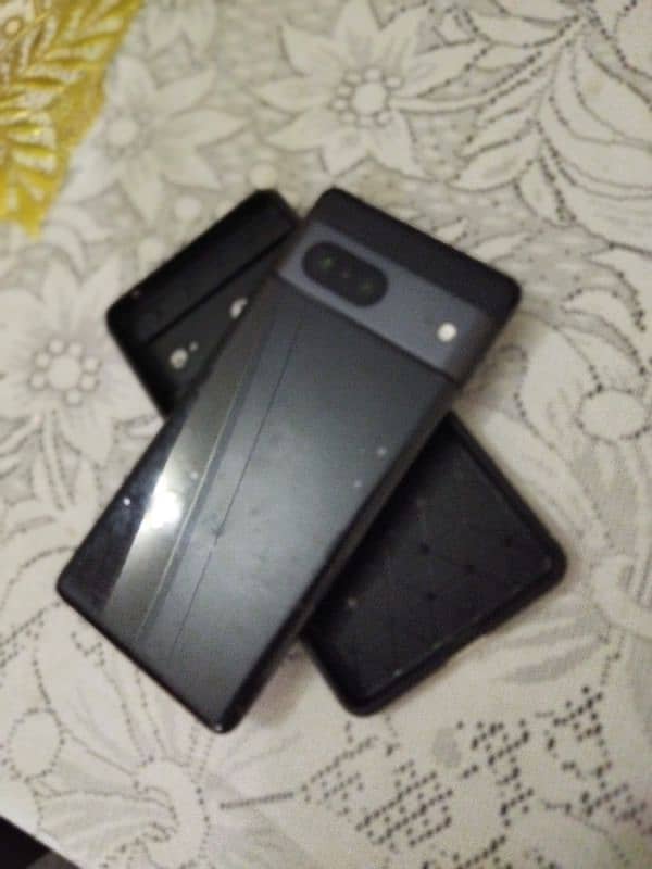 Pixel 7 10/10 condition for urgent sale 2