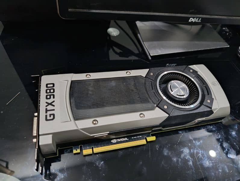 Nvidia GTX 980 Founders Edition 5