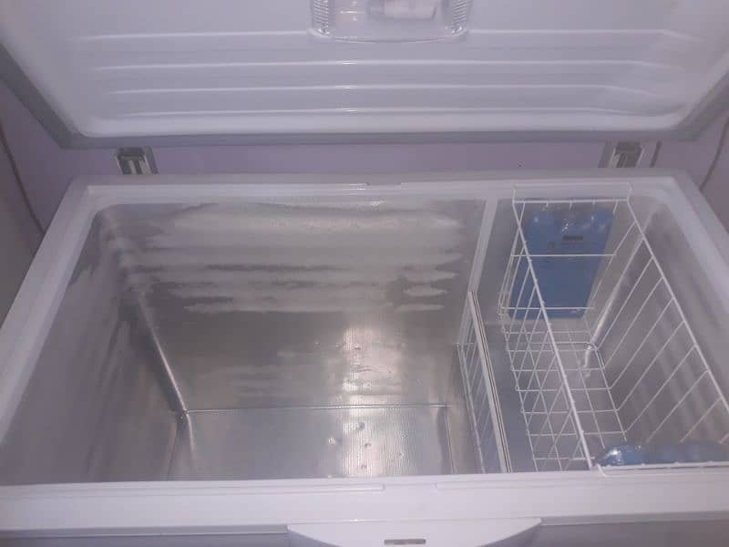 Dawlance  deep freezer 1