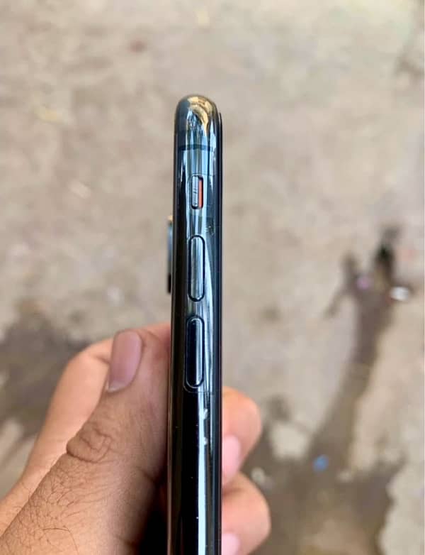 iphone xs max 256 PTA WATERPACK DUAL SIM APPROVED 4