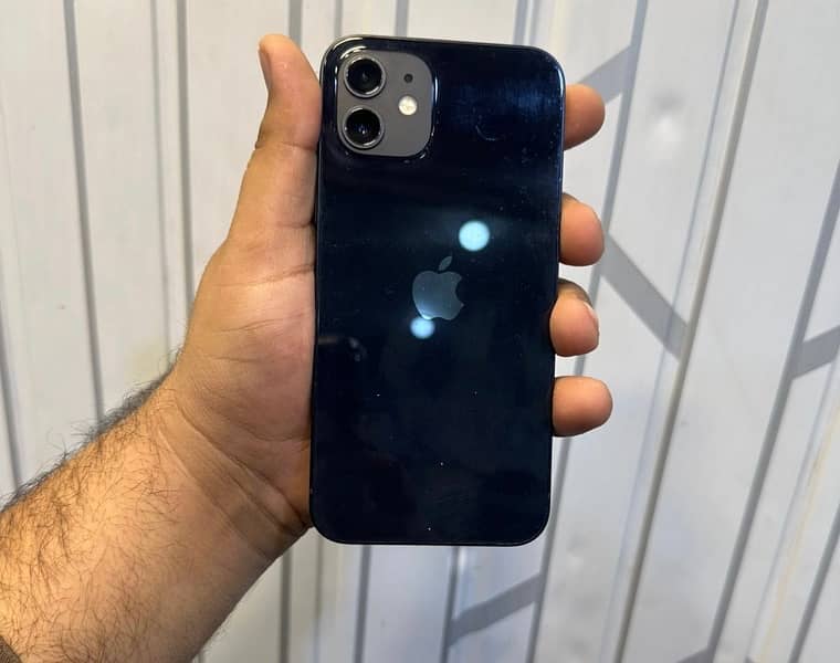 IPHONE 12 FACTORY UNLOCK 90% HEALTH 10/10 0