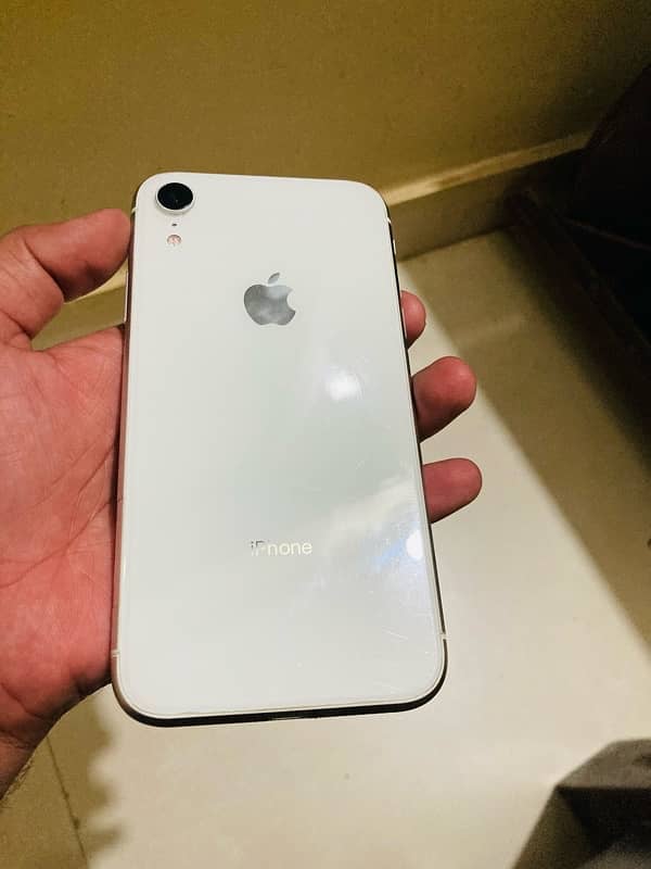 iphone xr 64Gb 3