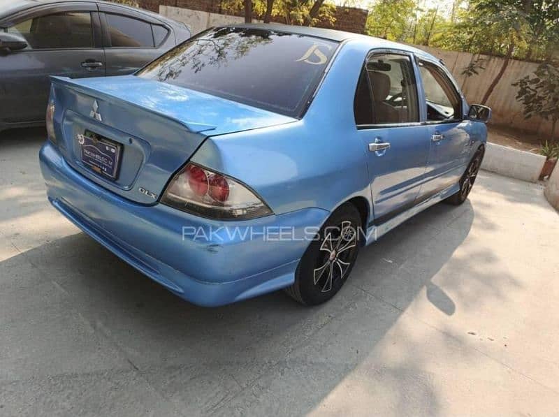 Mitsubishi Lancer 2004 4