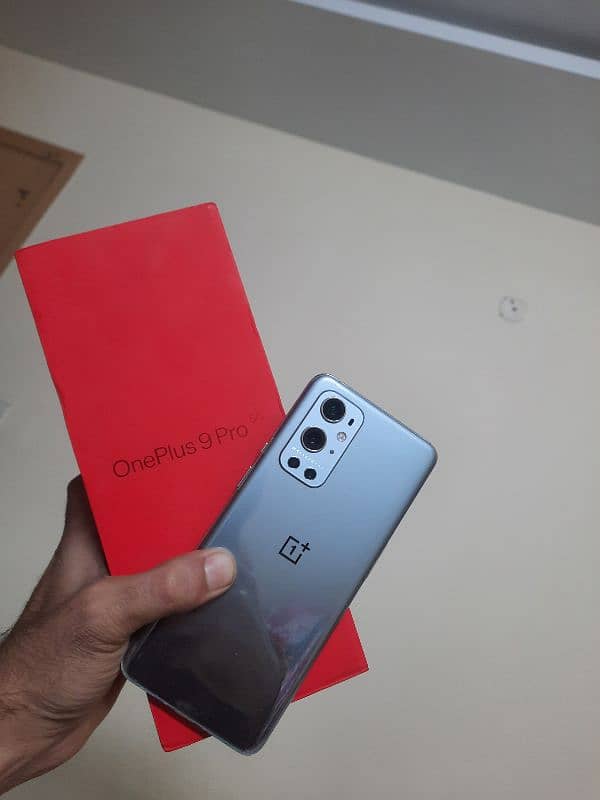 OnePlus 9 Pro 0