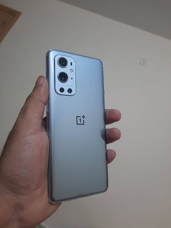 OnePlus 9 Pro 2