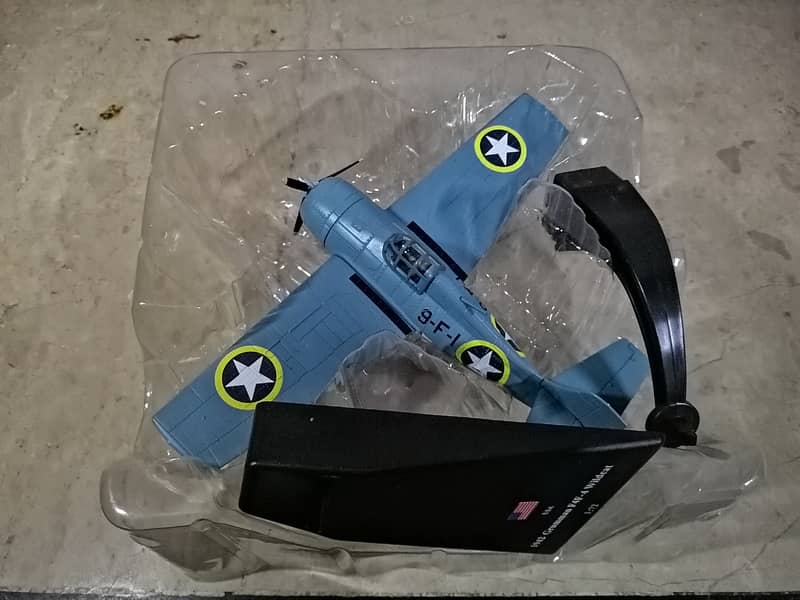 Brand new aeroplane jet fighter helicopter vintage diecast 14