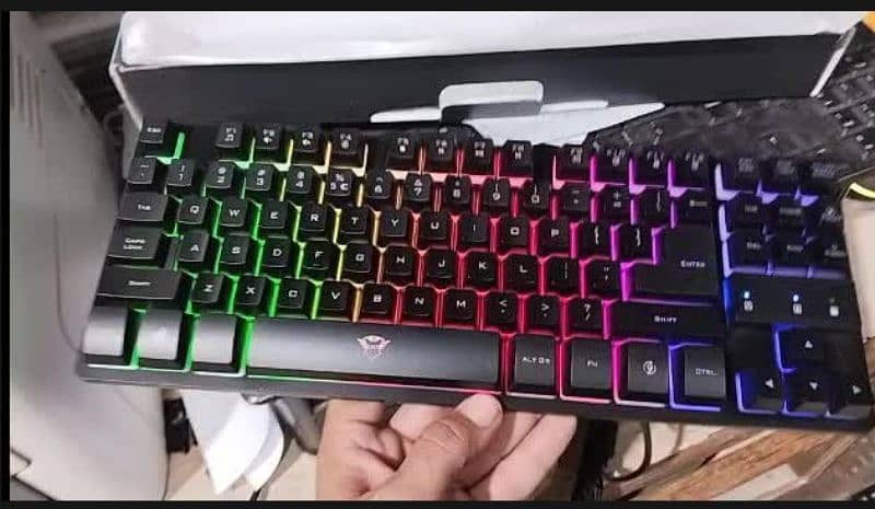 Gaming Keyboard and Mouse 0