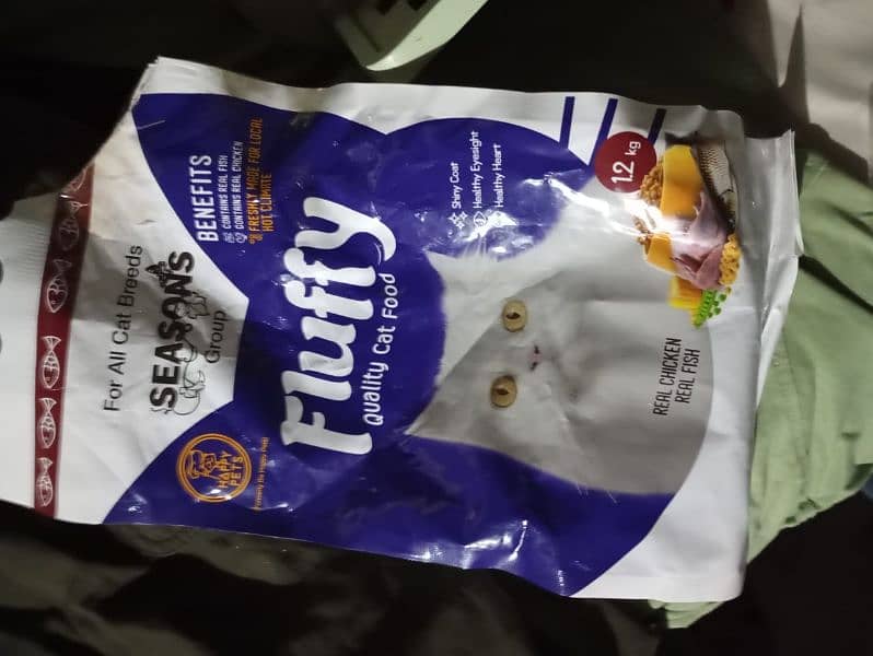 Fluffy cat food 1