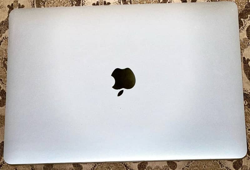 Macbook pro 2020 16/512gb 2