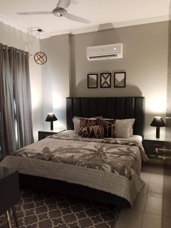 P10 A furnished villa for rent in Bahria town karachi. 0