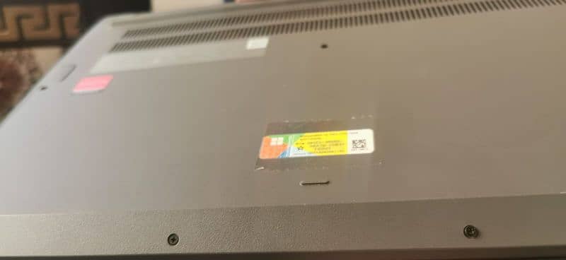 Lenovo core i7 10generation   Original or spec 7