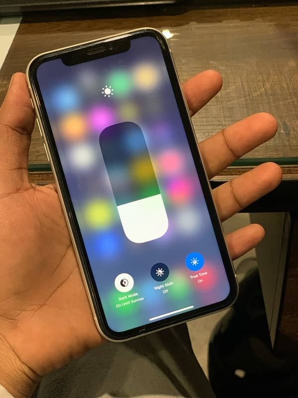 iPhone xr 9