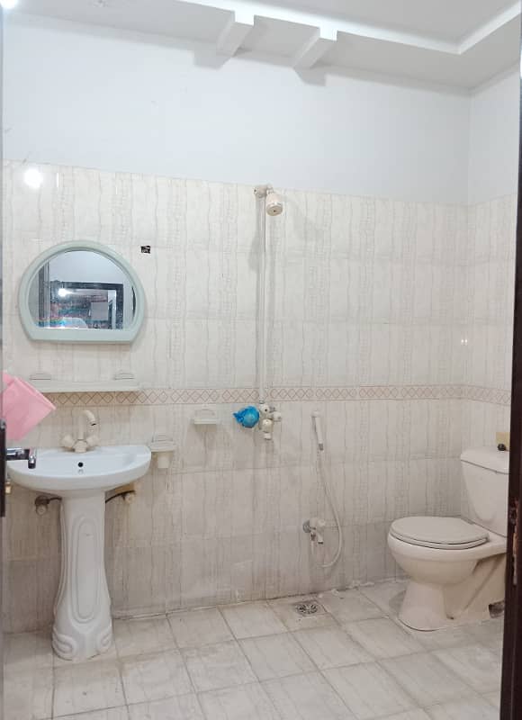 5 Marla Lower Portion For Rent In Saddar Subedar Colony 4