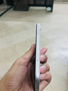 I phone Xr Non Pta with complete Box