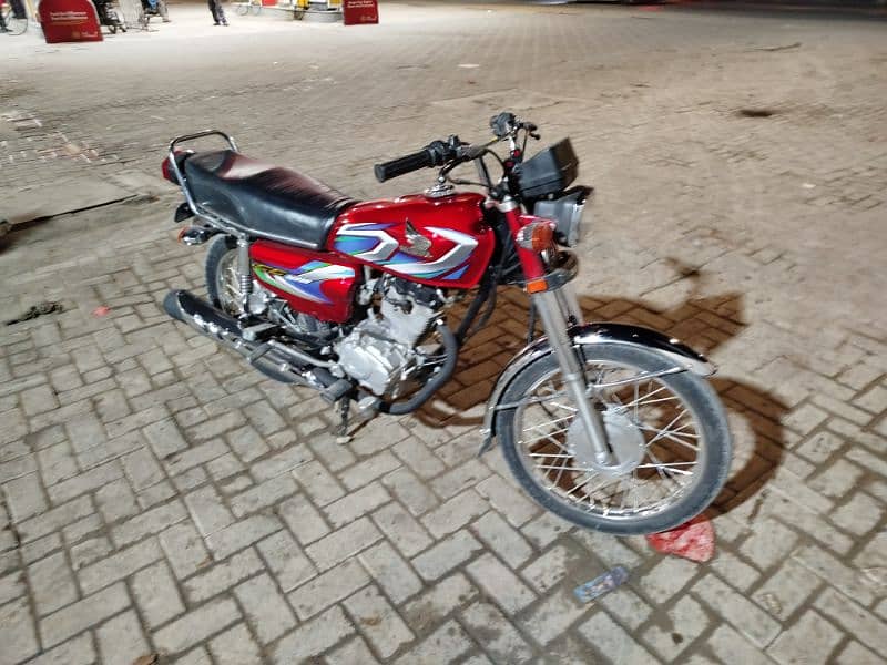 Honda 125 Red Karachi 0