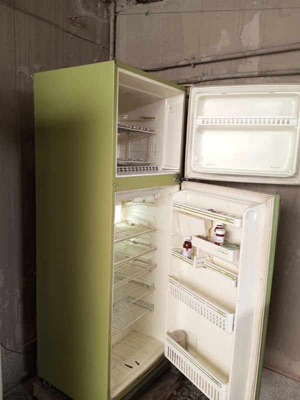 no frost fridge made in Japan 0