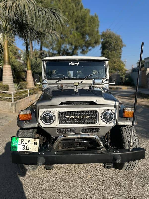 Toyota Fj40 1981 pindi number vip 0