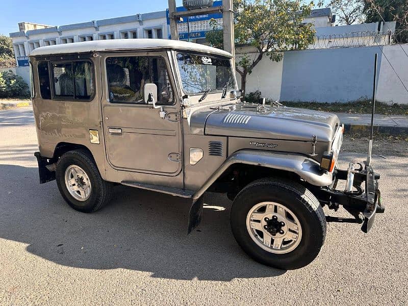 Toyota Fj40 1981 pindi number vip 1