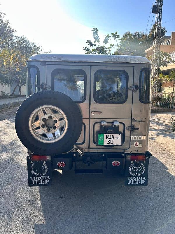 Toyota Fj40 1981 pindi number vip 4