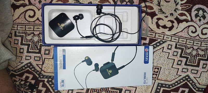 Ronin R990 bluetooth good condition best sond 6