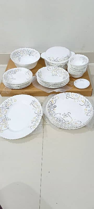 30 Pcs dinner set 1