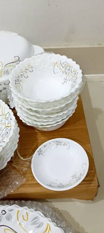 30 Pcs dinner set 6