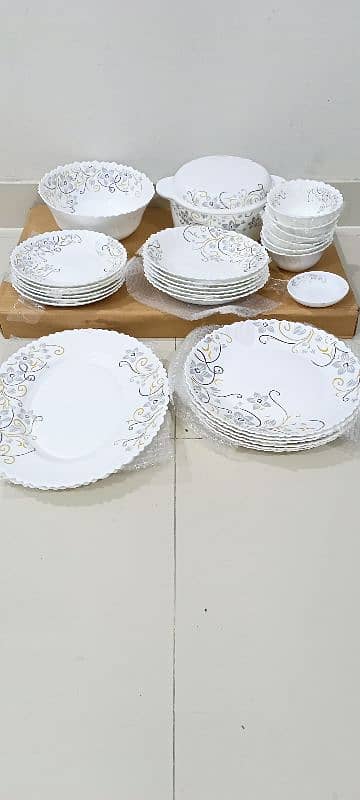 30 Pcs dinner set 7