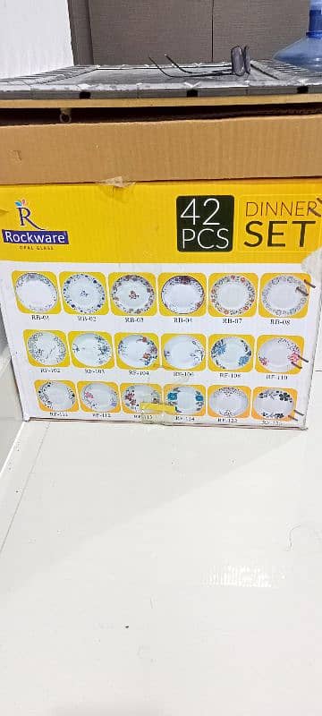 30 Pcs dinner set 9