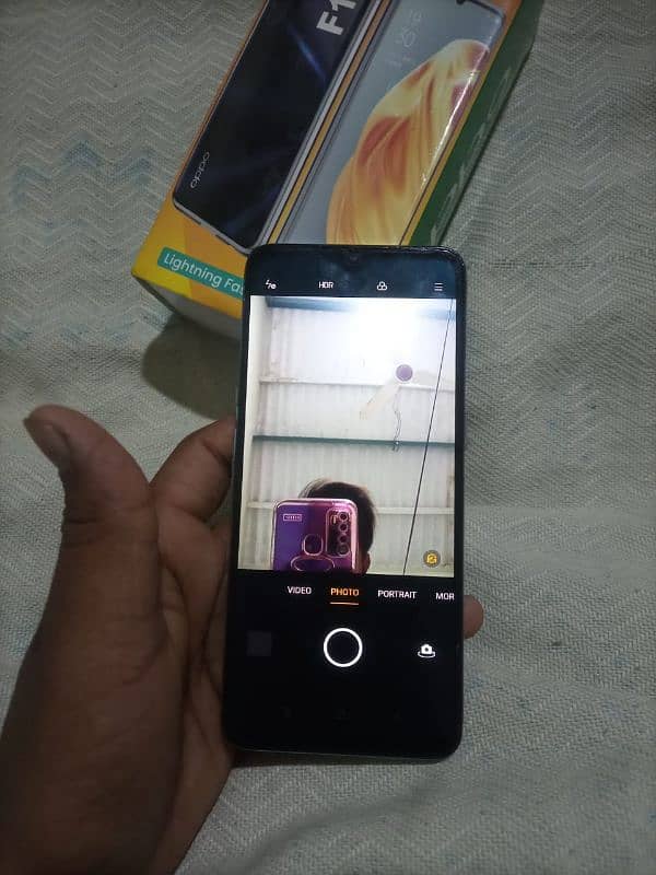 Oppo F15 8/128    10/10 condition's 11