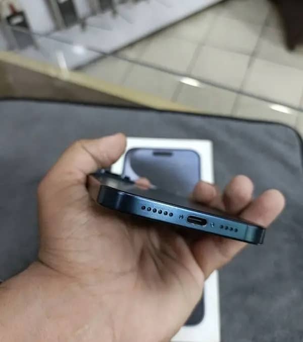 iPhone 15 pro pta approved 4