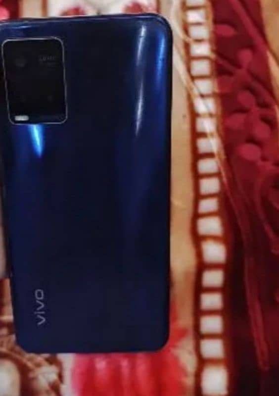 hy I am selling my vivo y21 2