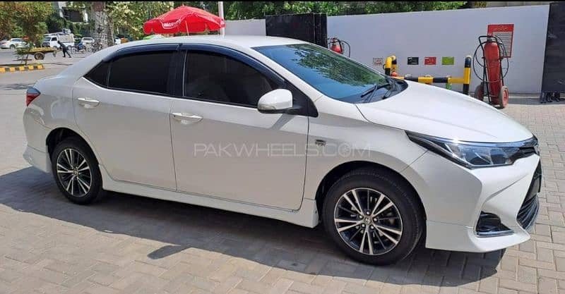 Toyota Corolla Altis 2021 X Automatic 1.6 4