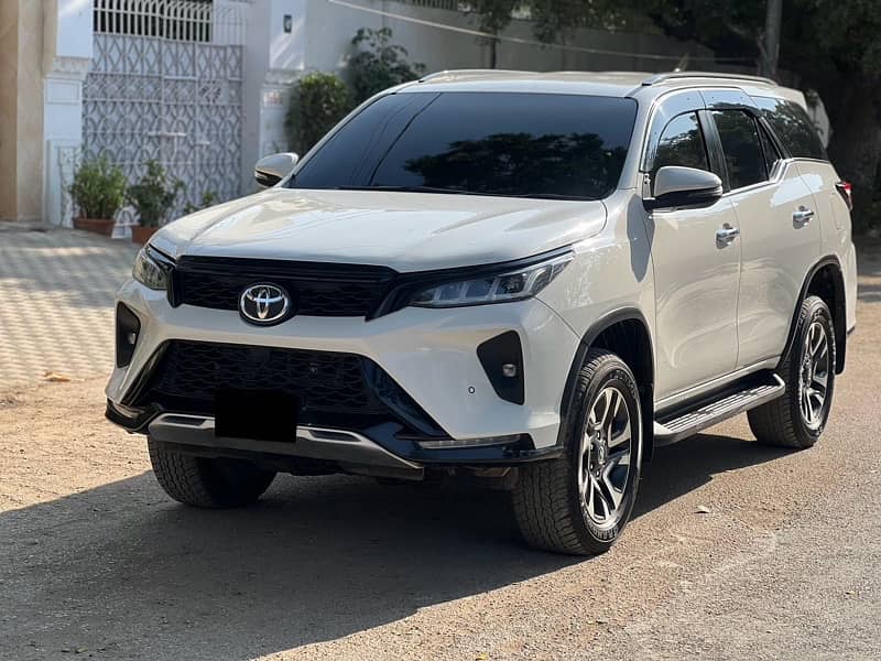 Toyota Fortuner Legender 2022 2