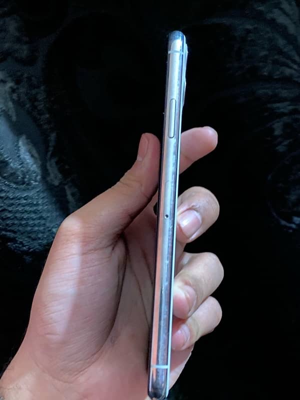 iPhone 11 Pro max 256gb dual approved 1