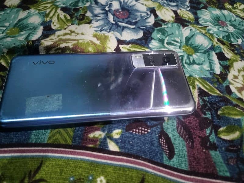 Vivo Y51S 0